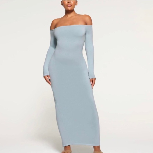 SKIMS Off Shouler Maxi Dress - Picture 1 of 3